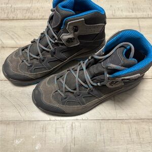 McKinley Norwegian Gray and Blue Hiking Boots Size 9